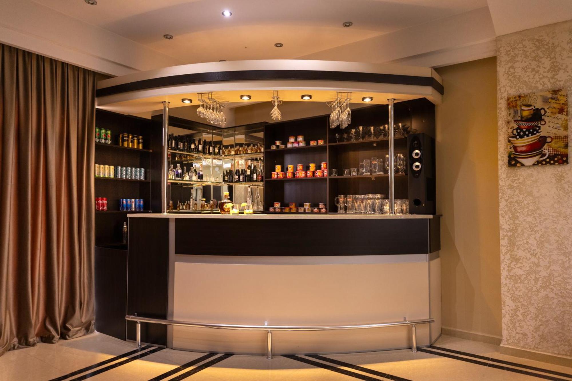 Hotel Grand Palace Tbilisi ภายนอก รูปภาพ